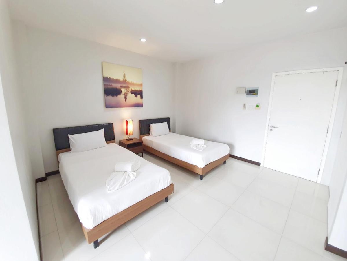 Orchid Surin Appartement Buitenkant foto