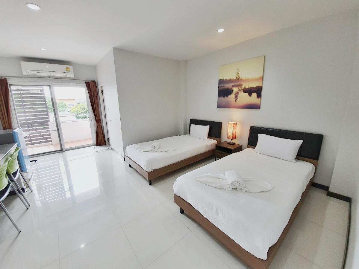 Orchid Surin Appartement Buitenkant foto