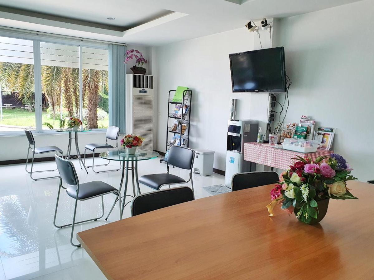 Orchid Surin Appartement Buitenkant foto
